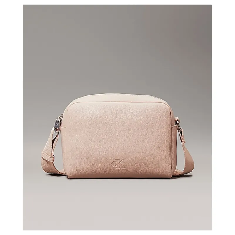 BORSA A TRACOLLA IN ECOPELLE MARTELLATA CALVIN KLEIN- Accessori