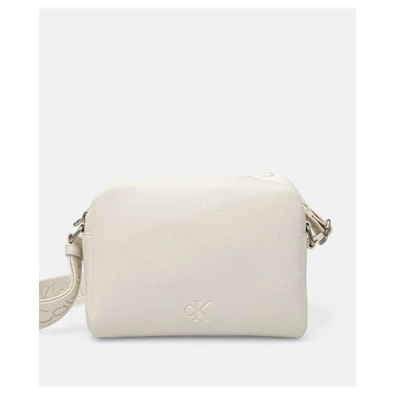borsa_a_tracolla_in_ecope_5.webp BORSA A TRACOLLA IN ECOPELLE MARTELLATA CALVIN KLEIN- Accessori