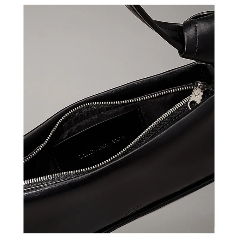 borsa_da_spalla_annodata__4.webp BORSA DA SPALLA ANNODATA CALVIN KLEIN JEANS- Accessori