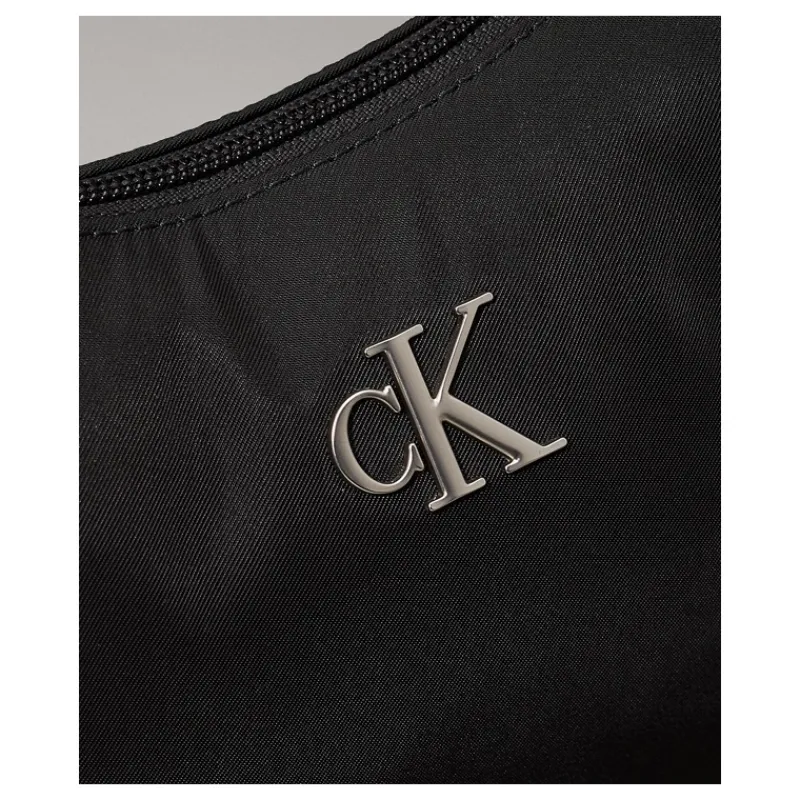 borsetta_a_spalla_calvin__13.webp BORSETTA A SPALLA CALVIN KLEIN- Accessori