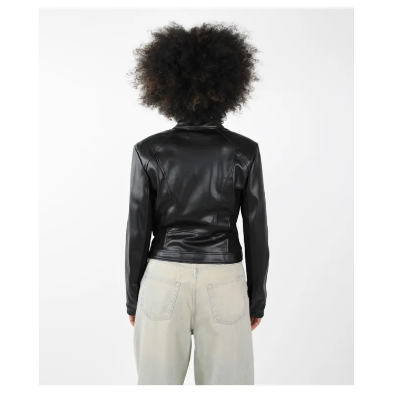 giacca_in_ecopelle_guess_2.webp GIACCA IN ECOPELLE GUESS- Capi Spalla