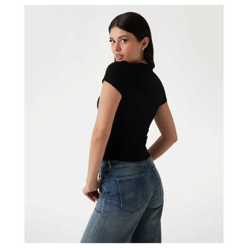 tshirt_con_logo_con_borch_6.webp T-SHIRT CON LOGO CON BORCHIE GUESS- T-shirt & Top