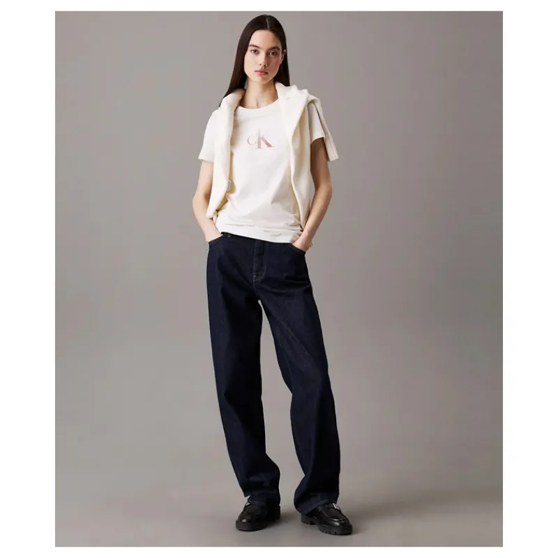 tshirt_con_monogramma_sfu_3.webp T-SHIRT CON MONOGRAMMA SFUMATO CALVIN KLEIN- T-shirt & Top