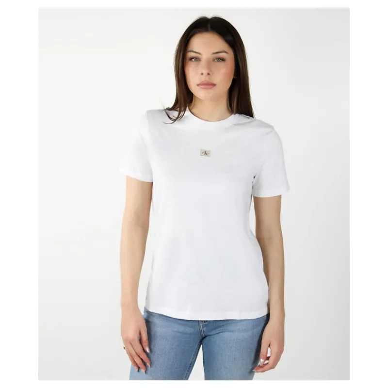 tshirt_con_patch_con_logo_5.webp T-SHIRT CON PATCH CON LOGO CALVIN KLEIN JEANS- T-shirt & Top