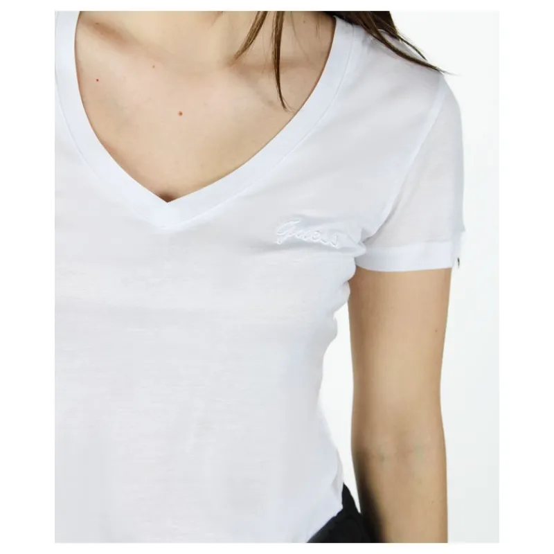 T-SHIRT CON SCOLLO A V E LOGO GUESS- T-shirt & Top
