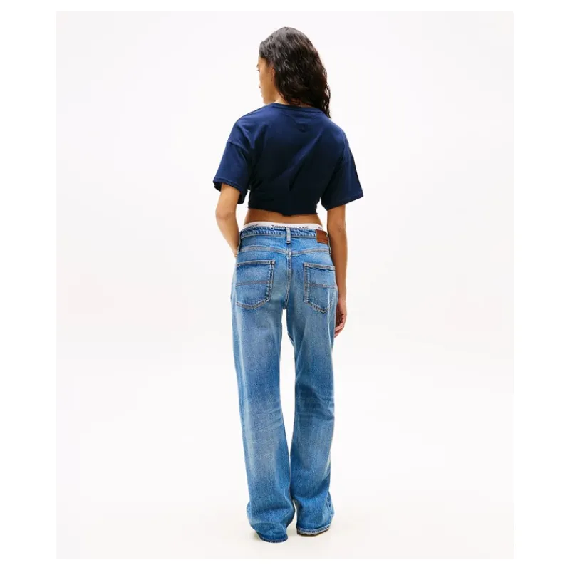 tshirt_crop_con_nodo_e_di_3.webp T-SHIRT CROP CON NODO E DISTINTIVO TOMMY JEANS- T-shirt & Top