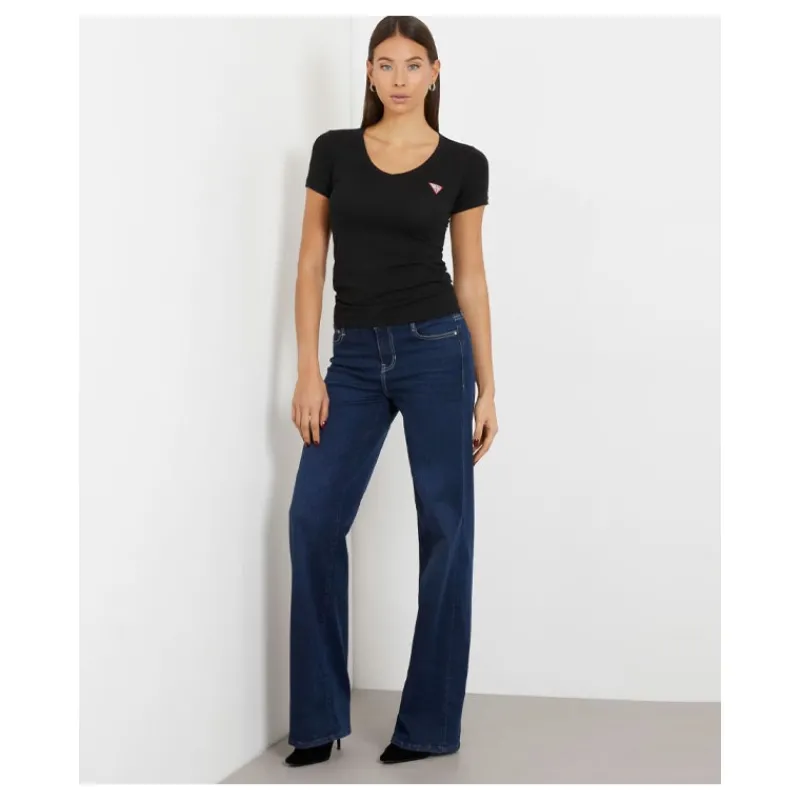 tshirt_scollo_a_v_logo_pi_9.webp T-SHIRT SCOLLO A V LOGO PICCOLO GUESS- T-shirt & Top